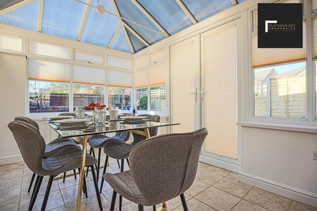 Holiday home Cosy 3 Bed House To Outlet For Big Group By Platinum Key